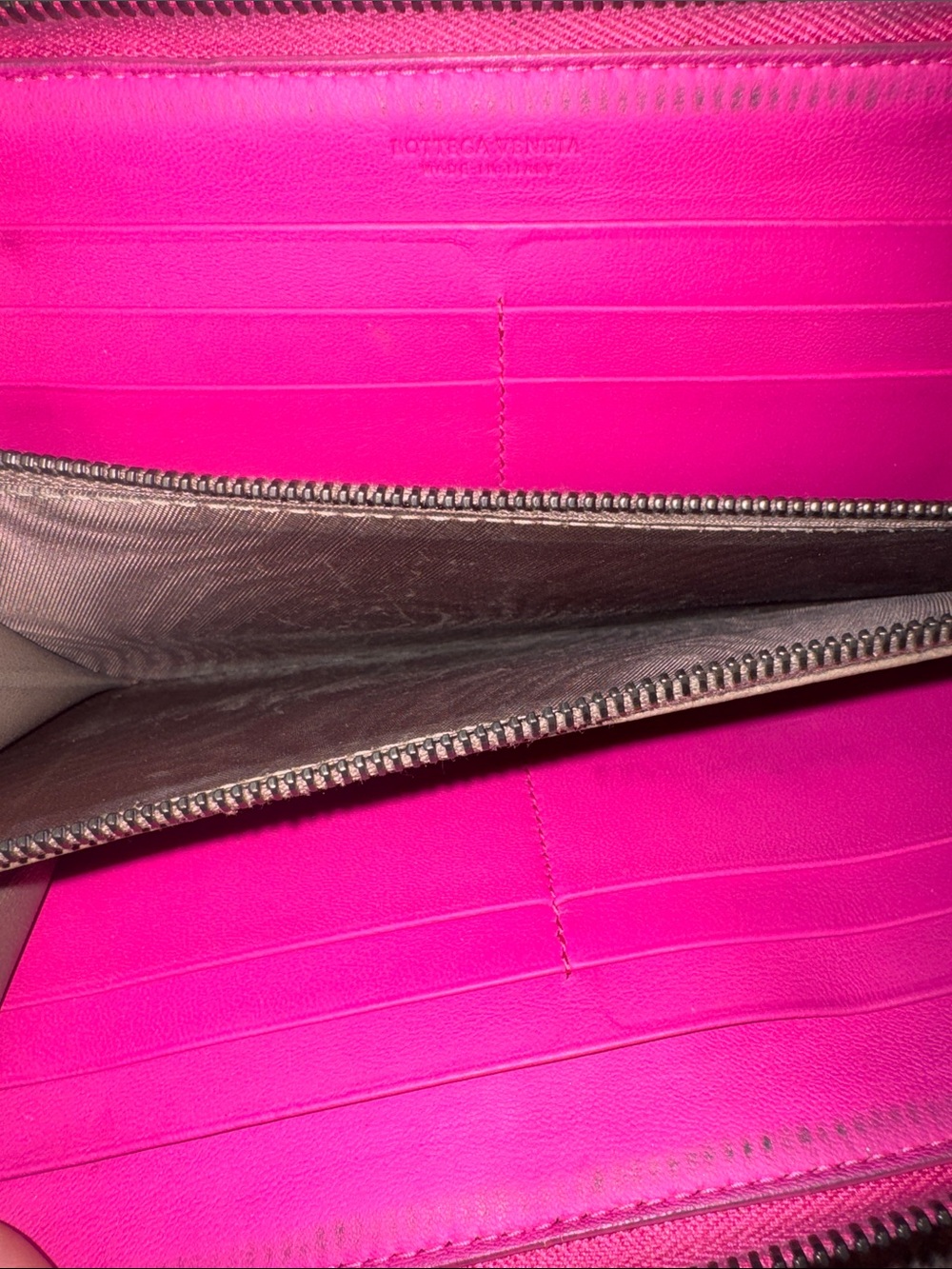 Bottega Veneta rare Barbie Pink Intrecciato Woven Leather Long Wallet EUC - Picture 3 of 8